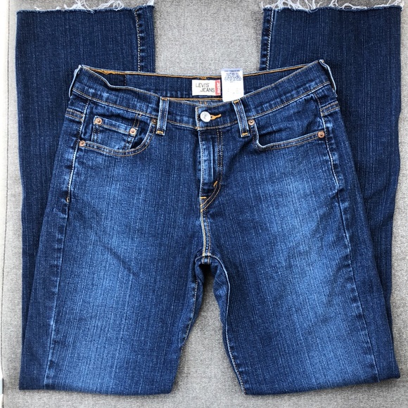 Like new! - LEVI’S 515 Boot Cut Denim Jeans w/Raw Edge Hemline - Picture 8 of 10